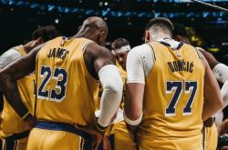 开云下载-关于黄蜂惨败活塞，东部战绩下滑的信息