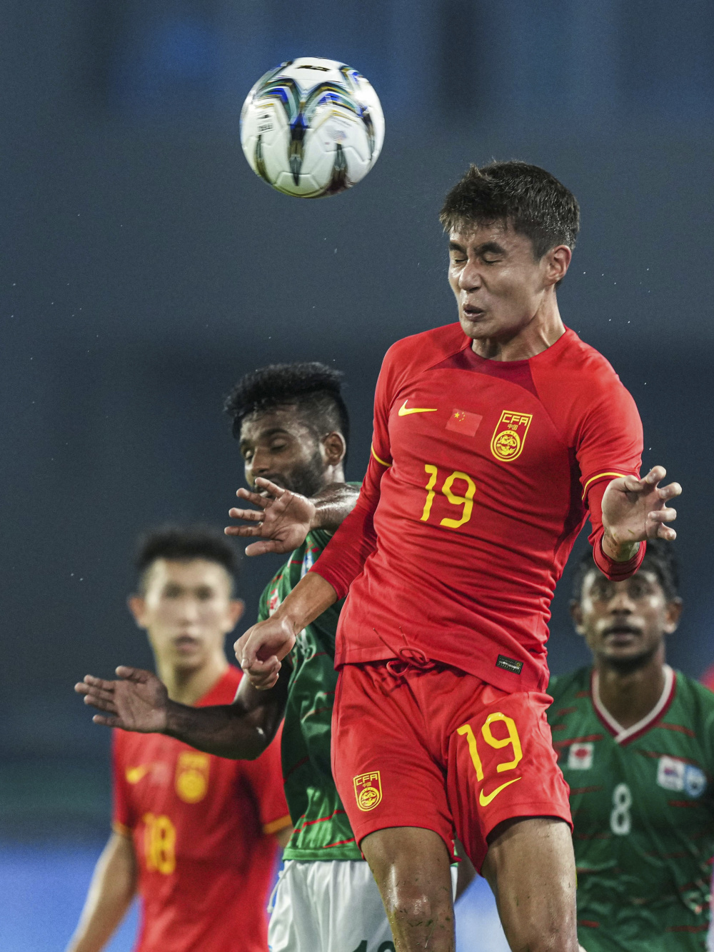 包含孟加拉队实现惊人突破，引发传奇航程的词条