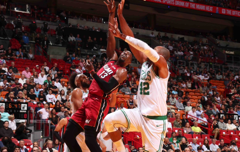 雄狮主场取得四连胜，继续领跑东部