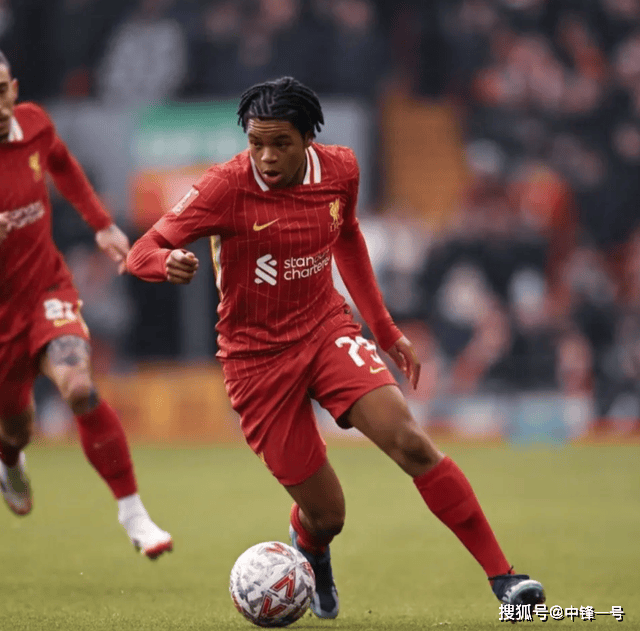 米兰达扳平利物浦晋级欧冠